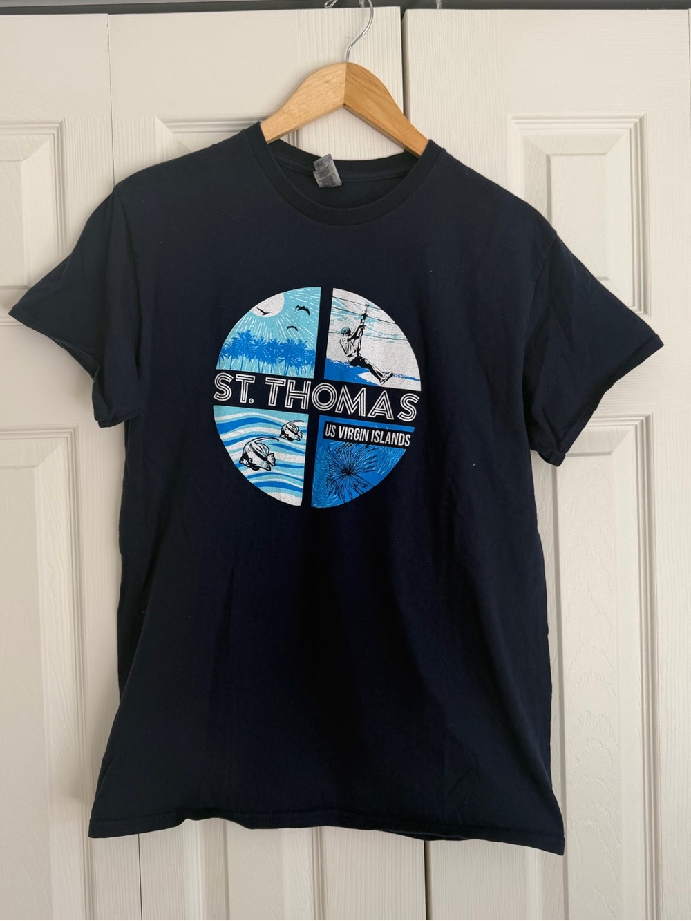 Norwegian Cruise Line St. Thomas USVI Graphic T-Shirt Medium